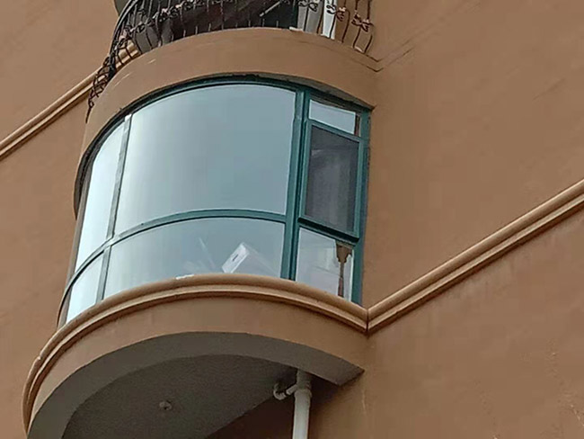 凱旋城圓弧窗 凱旋城圓弧窗